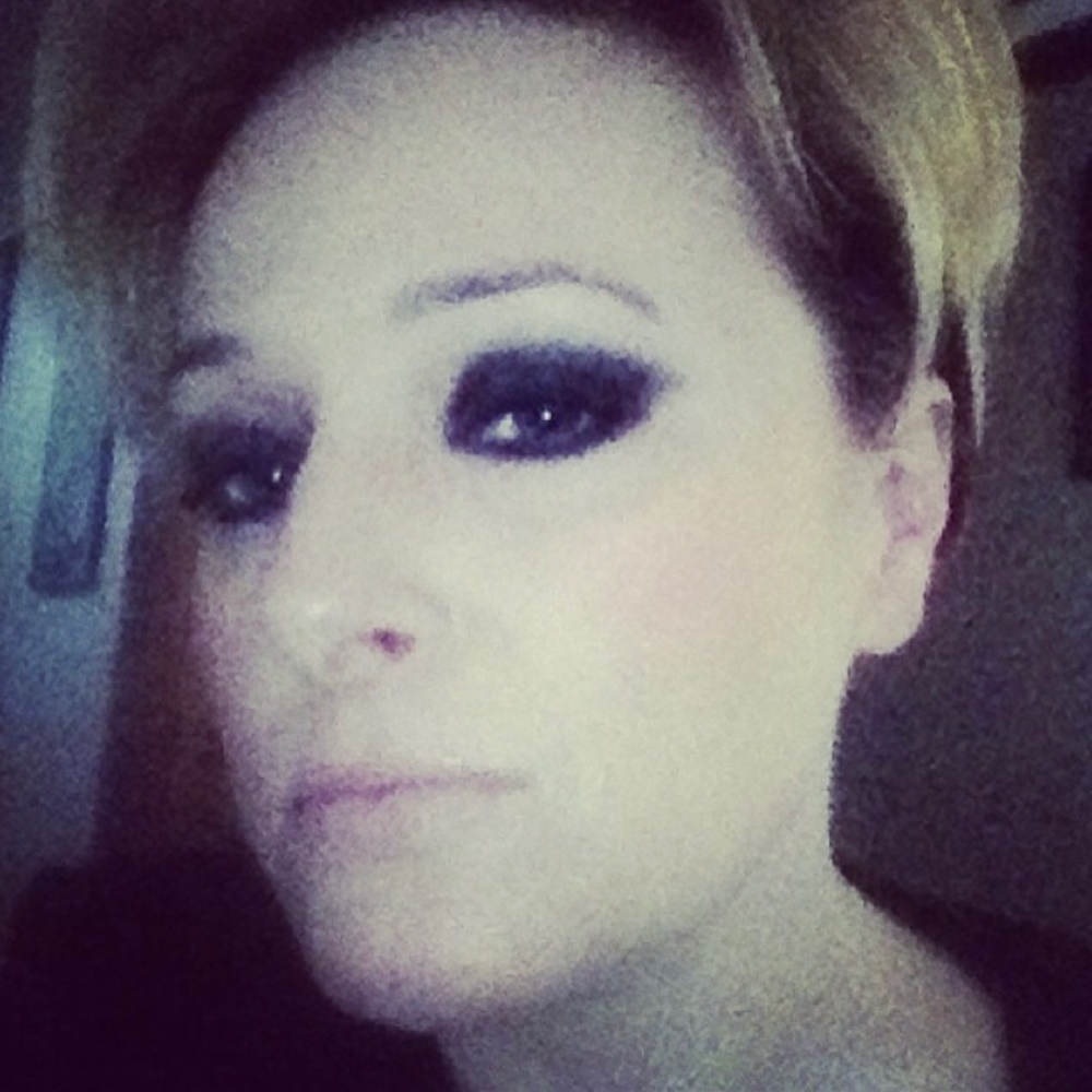 Meet your Posher, Mae